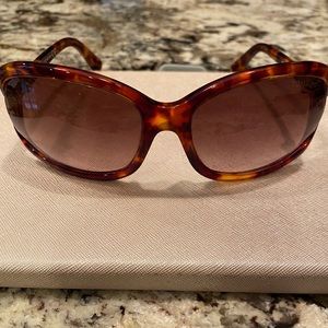 Tom Ford Vivienne tortoise shell